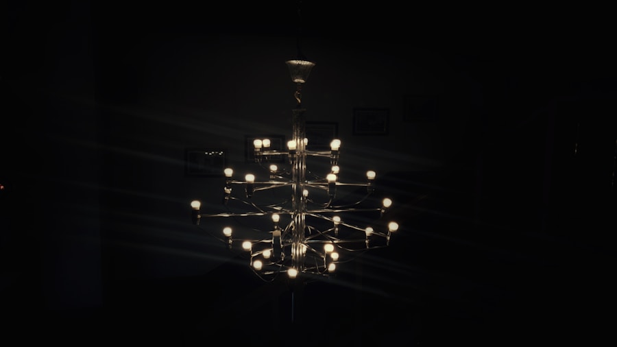 Photo "Cylindrical glass chandelier Minimalist style bedroom"