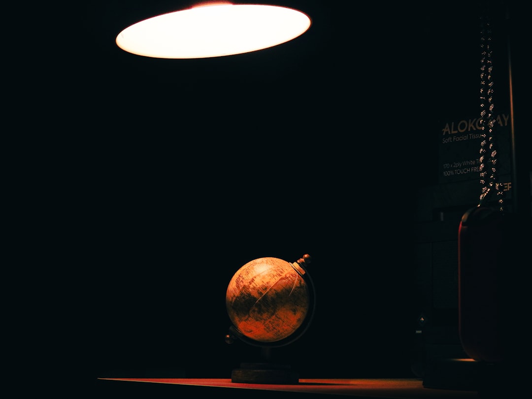 Photo Dark Moon Wall Lamp